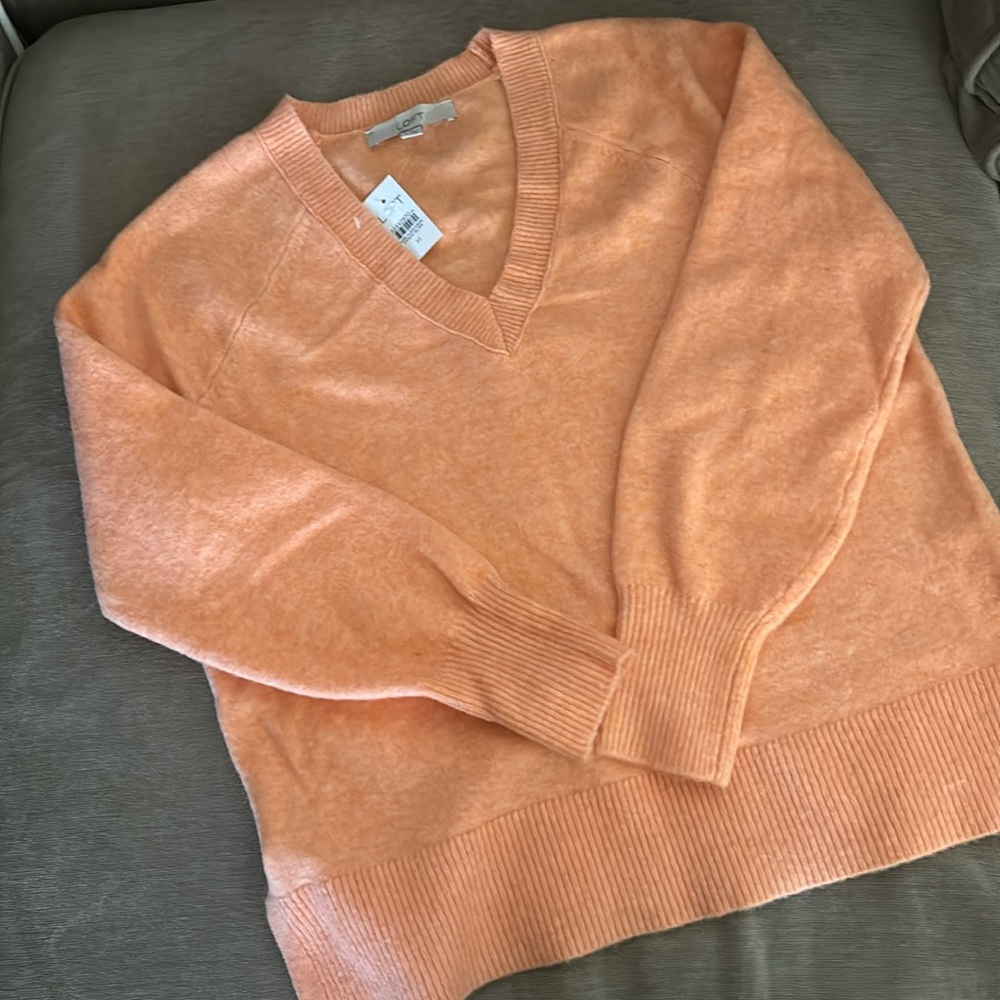 Loft Relaxed V-Neck Sweater Orange Peach NWT